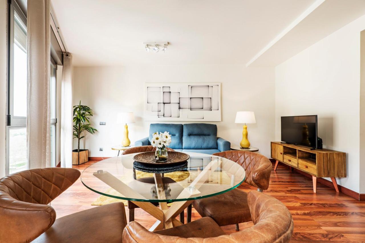 Luxury Apartments In Barrio Palacio Madrid Esterno foto