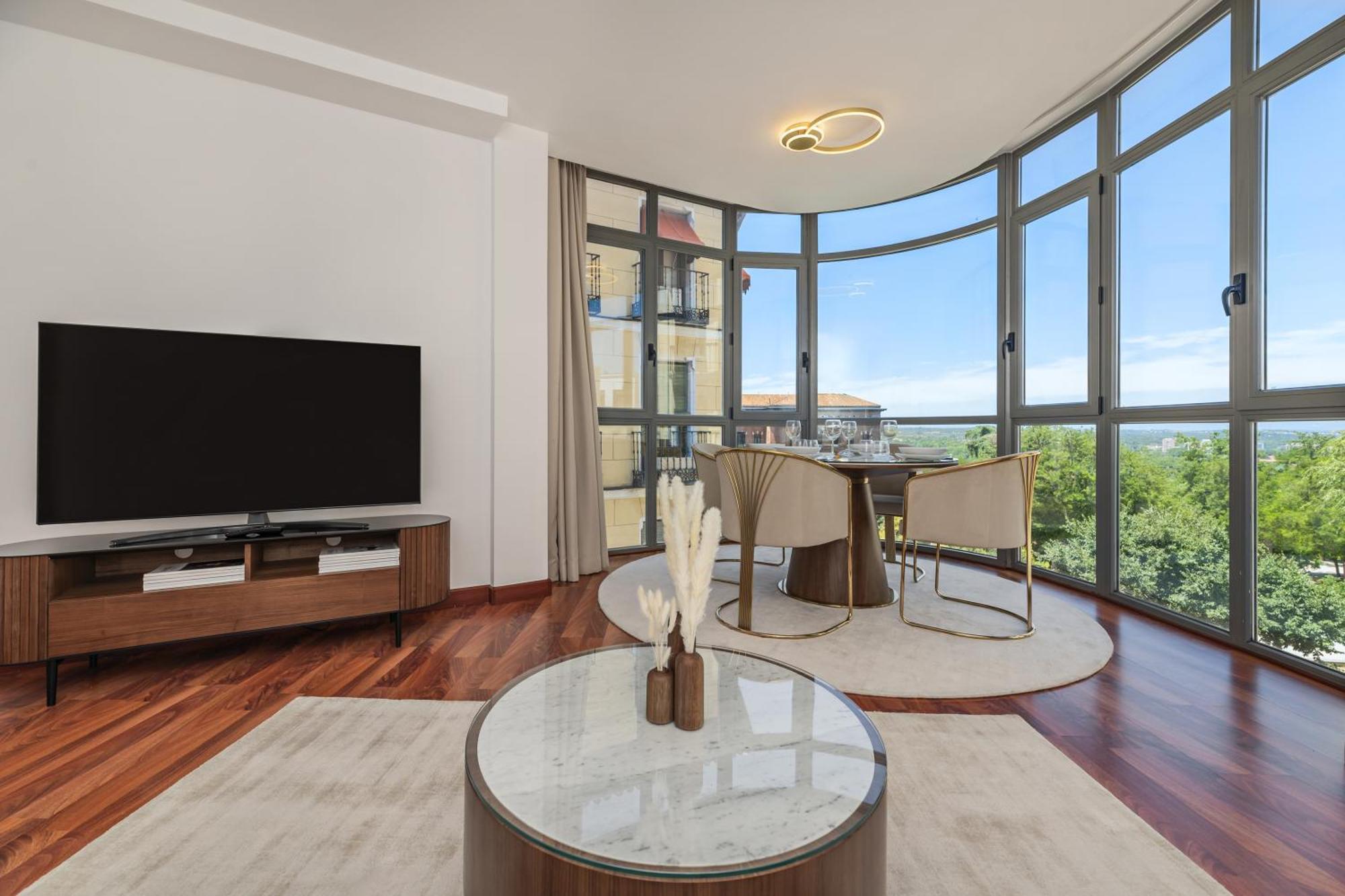 Luxury Apartments In Barrio Palacio Madrid Esterno foto